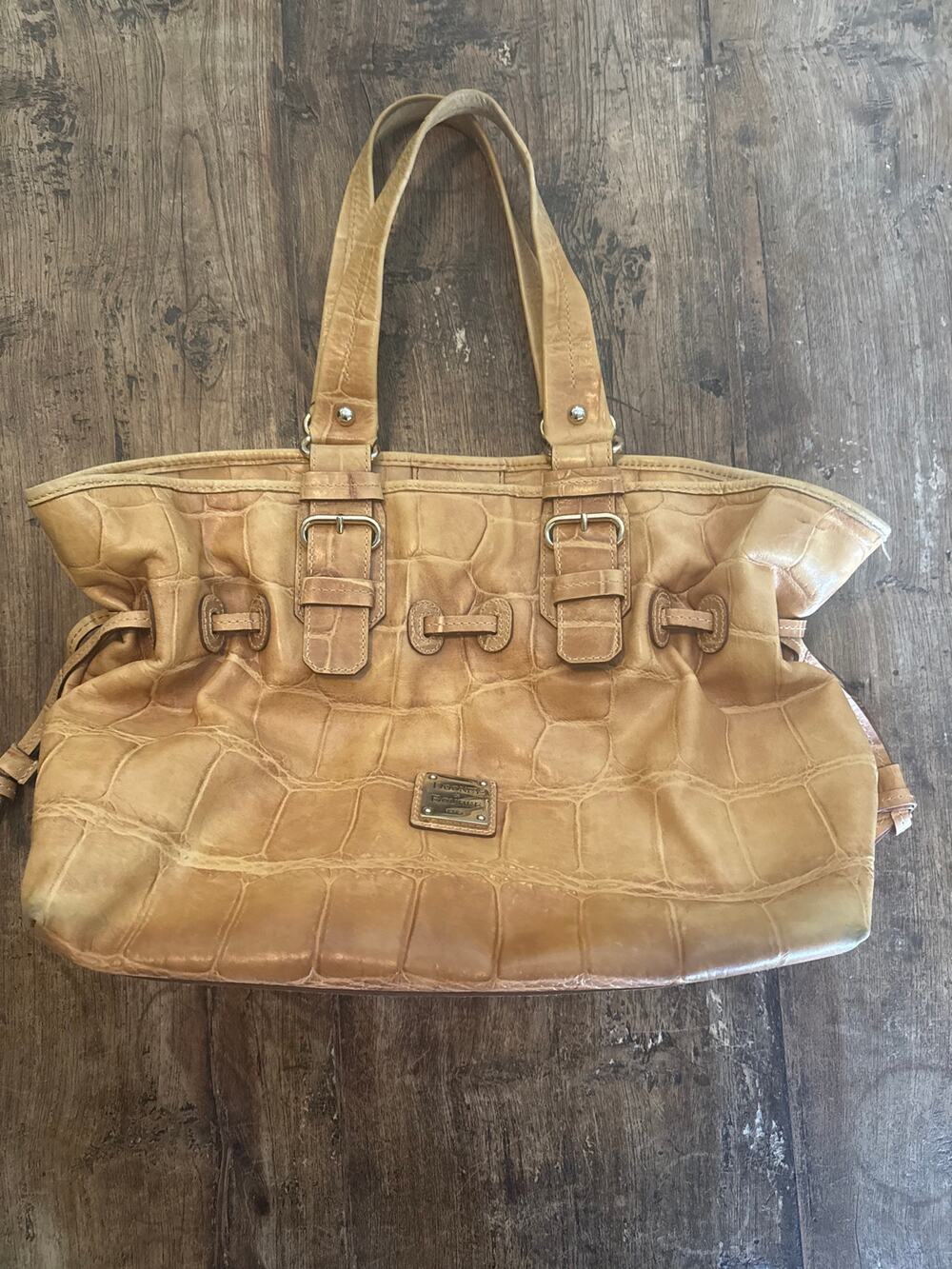 Faux crocidile print very large Dooney Tote bag
